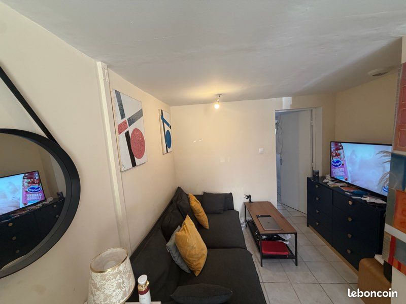 Appartement 2 pièces 30 m² · à Jouy-le-Moutier · 30 m² · 700 €