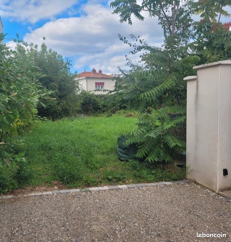 Terrain 440 m² Saint Priest · à Saint-Priest · 250 000 €