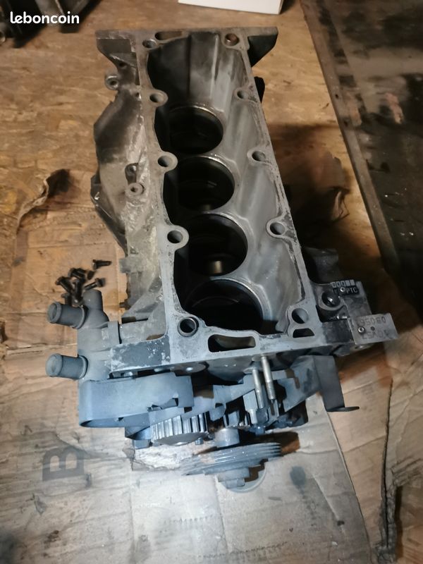 Lot pieces 205 gti (image 3)