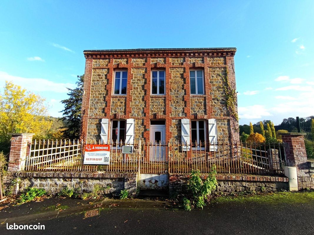 Maison 7 pièces 126 m² · à Pont-d'Ouilly · 126 m² · 127 300 €