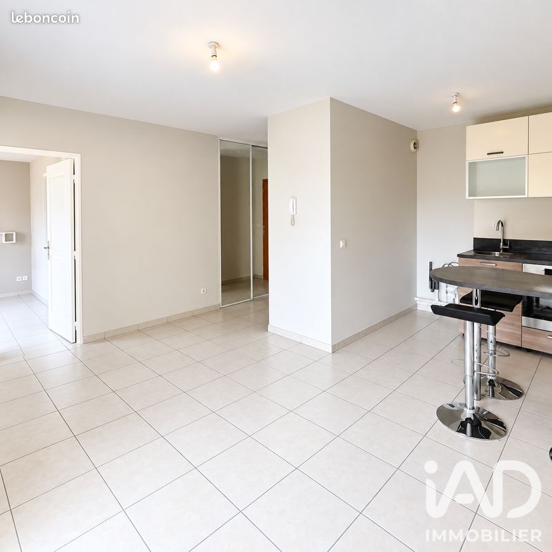 Appartement 2 pièces 44 m² · à Tassin-la-Demi-Lune · 44 m² · 820 €/mois