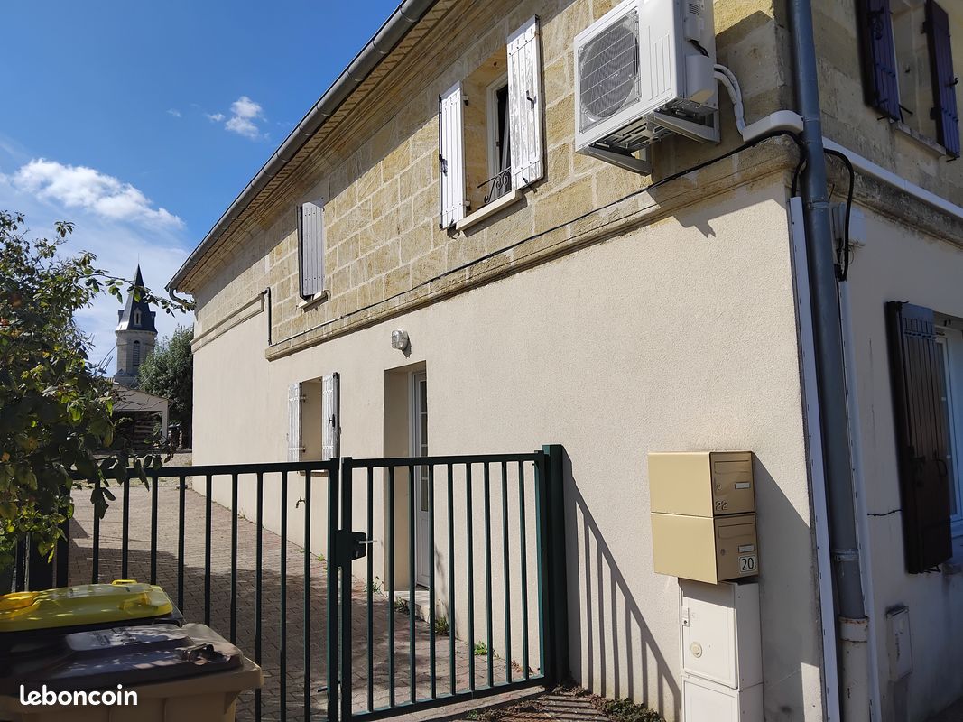 Appartement 5 pièces 89 m² · à Saint-Christophe-de-Double · 89 m² · 580 €/mois