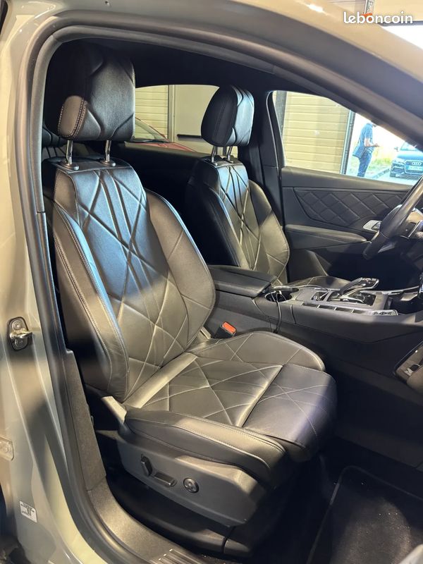 DS DS 7 E-TENSE 225ch Bastille - Origine France / CarPlay / Suivi complet / Caméra 360° / Hayon électrique et main libre / Keyless Go / Gris Laqué / Pack Drive Assist (image 30)