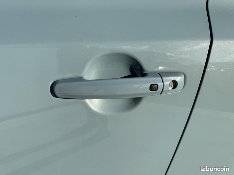 Suzuki Vitara 1.4 Boosterjet Hybrid 110ch Style MY25 (image 16)