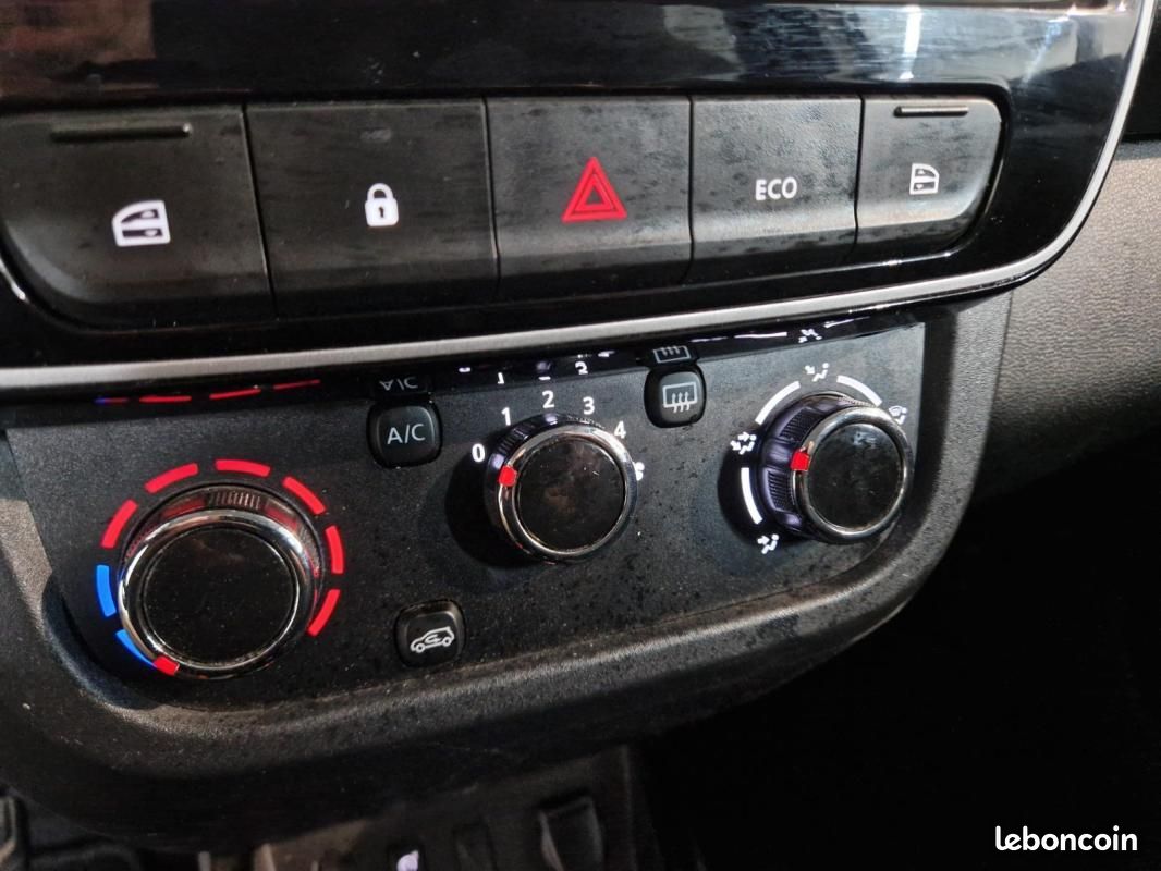 Dacia Spring Expression (image 13)