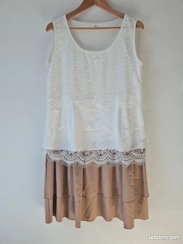 Robe bi-matière Dentelle & Jupon Satiné Taille 42 (XL) - Vêtements
