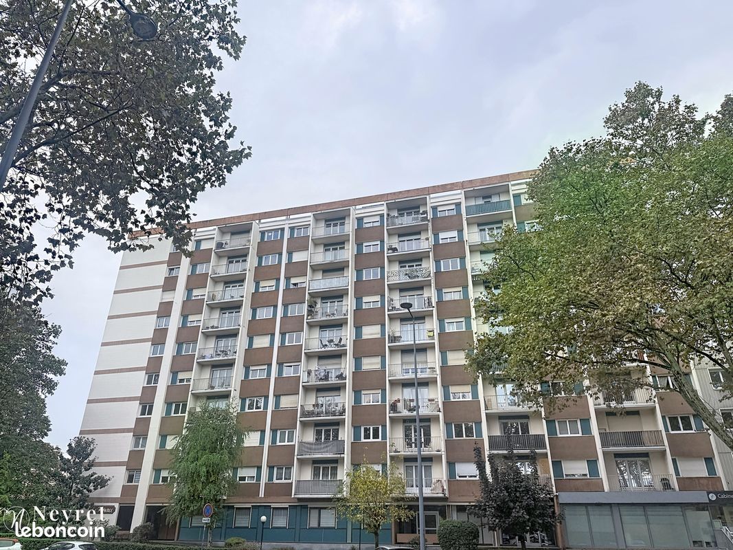 Appartement 4 pièces 75 m² · à Saint-Étienne · 75 m² · 99 500 €