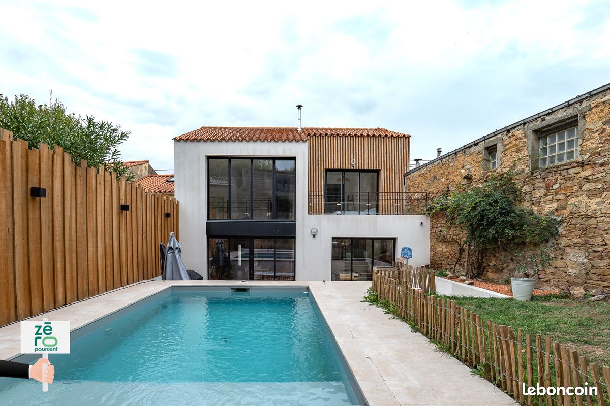 Maison 5 pièces 165 m² · à Mareuil-sur-Lay-Dissais · 165 m² · 341 900 €