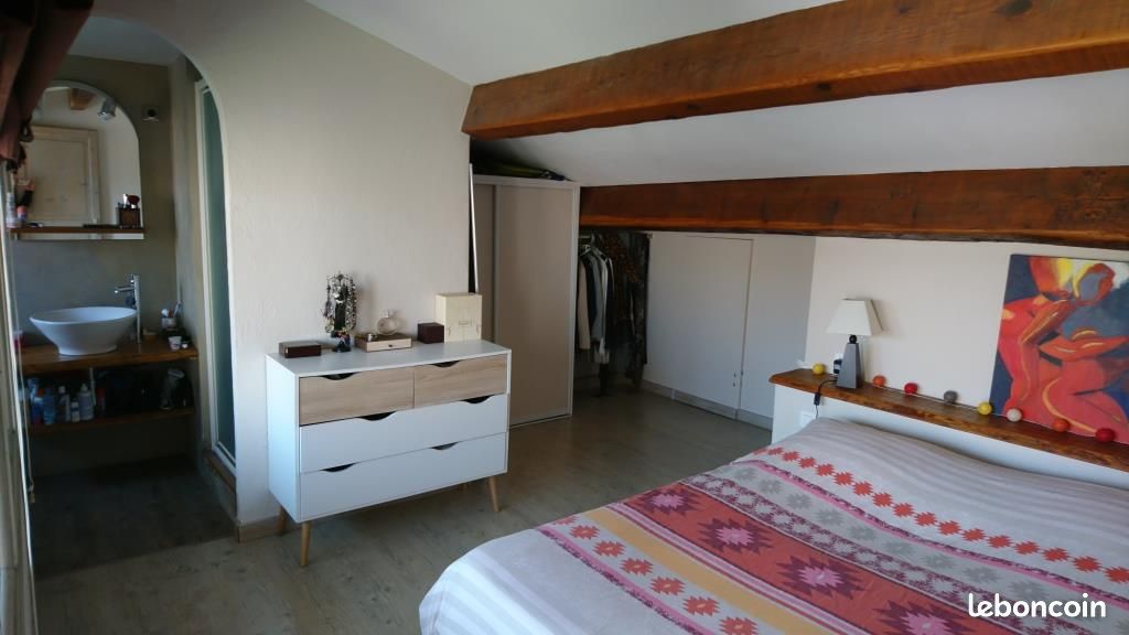 Appartement de charme 50 m de la plage (image 2)