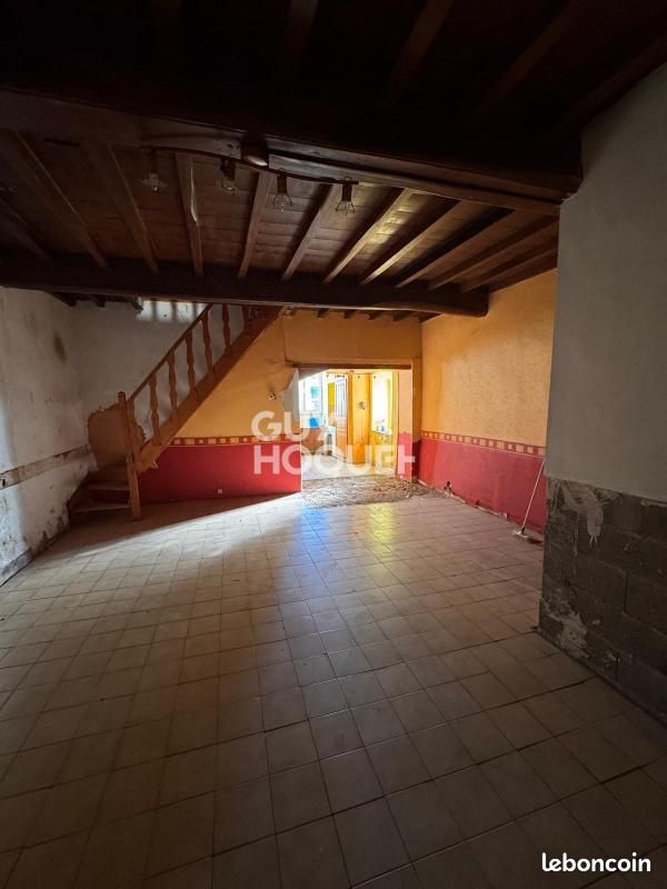 Maison 6 pièces 128 m² · à Pusignan · 128 m² · 210 000 €