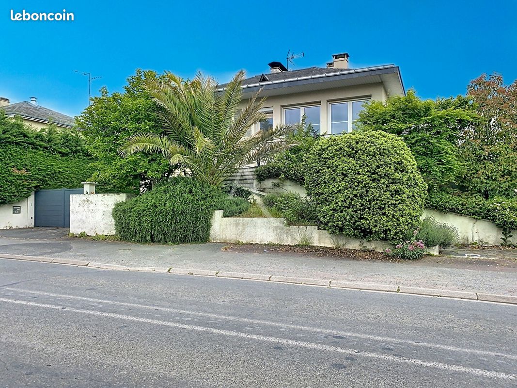 Maison 6 pièces 136 m² · à Longuenée-en-Anjou · 136 m² · 259 900 €