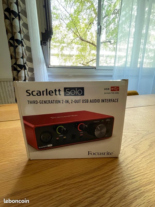 Focusrite Scarlett Solo (3rd Gen) – État neuf (image 2)