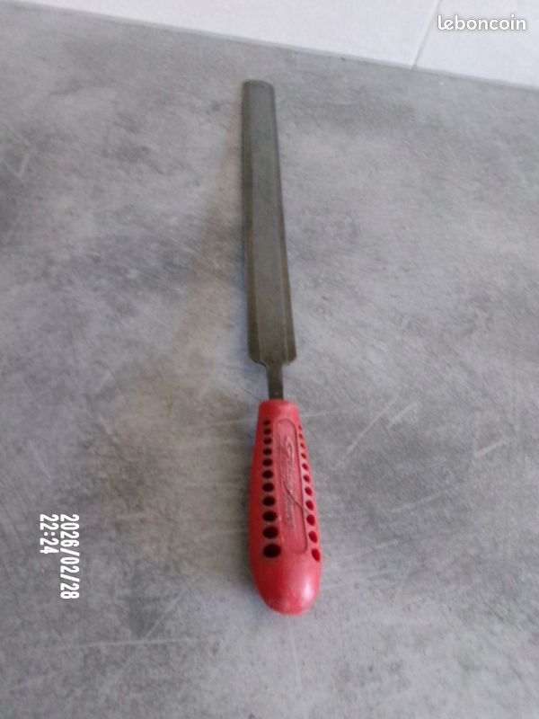Couteau ancien à tapisserie (image 1)