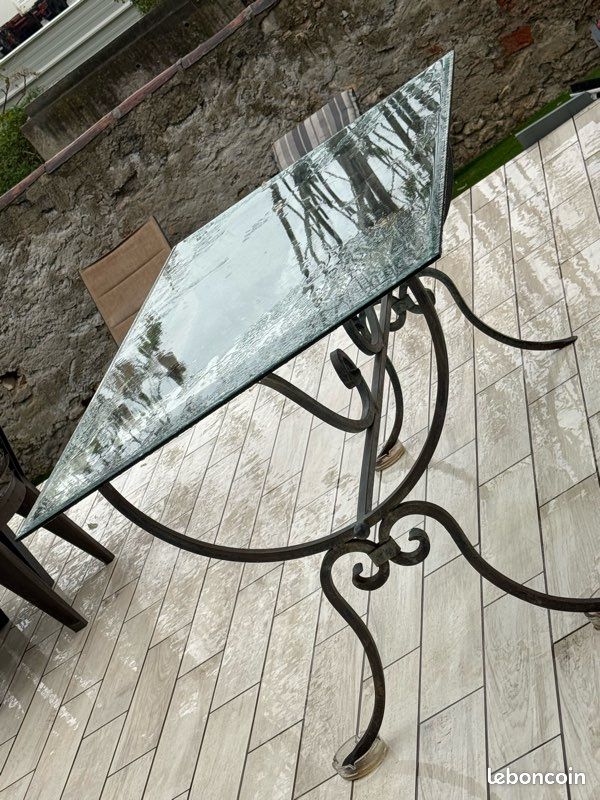 Table de jardin (image 1)