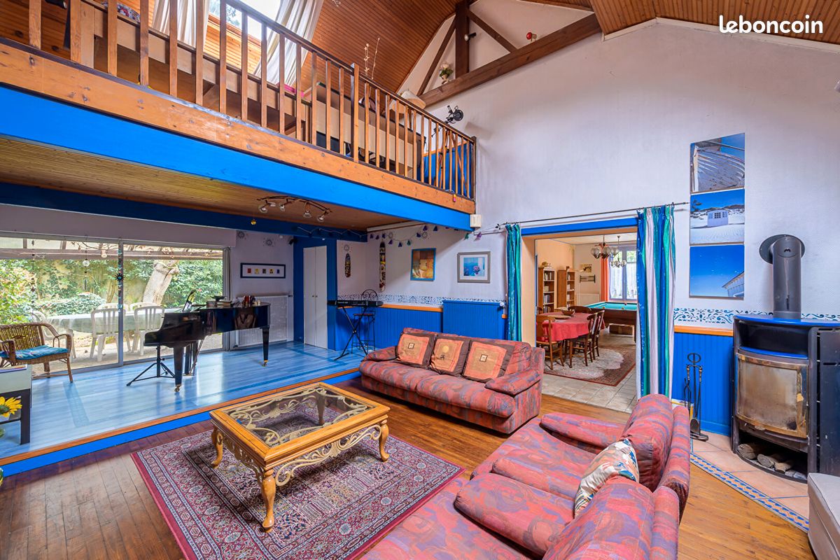 Maison 8 pièces 201 m² · à La Montagne · 201 m² · 262 000 €