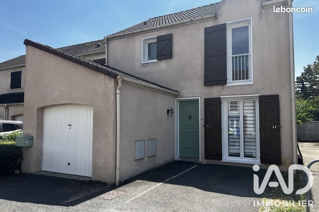 Maison 5 pièces 102 m² · à Combs-la-Ville · 102 m² · 285 000 €