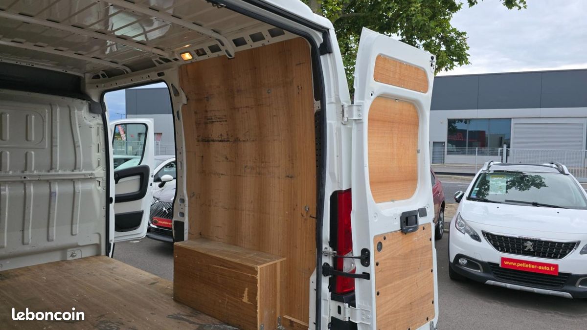 Peugeot Boxer Fourgon Surélevé 333 L2H2 Pack Clim Nav HDi 130 (image 21)