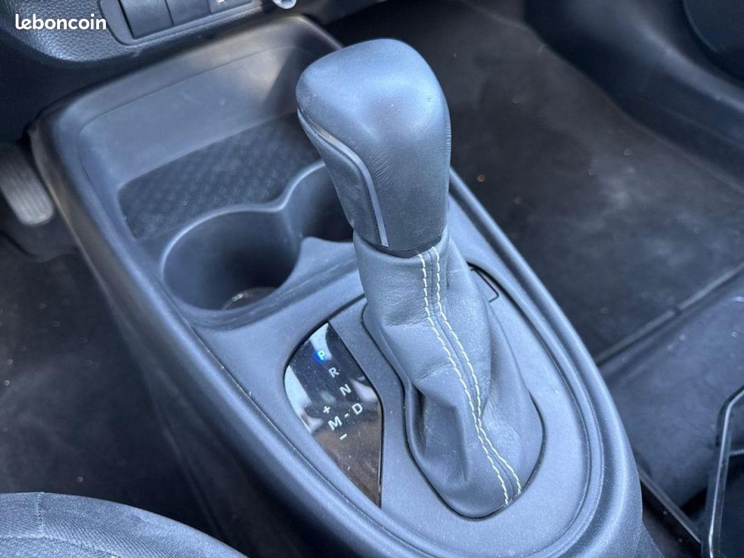 Toyota Aygo X 1.0 VVT-i 72ch Dynamic S-CVT MY23 (image 26)