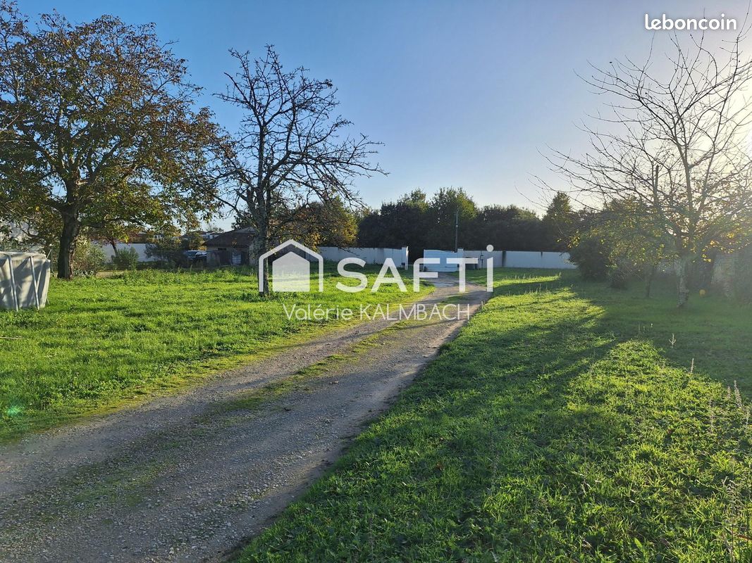 Terrain 600 m² · à Boutiers-Saint-Trojan · 600 m² · 54 000 €