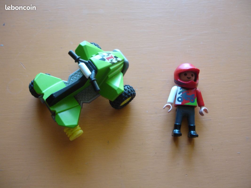 Jeu Playmobil Œuf de Pâques jaune 4919 +4A homme et quad vert (image 1)
