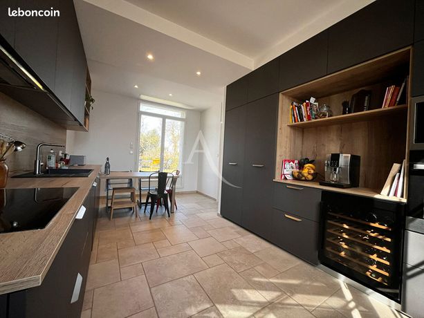 Maison 5 pièces 159 m²