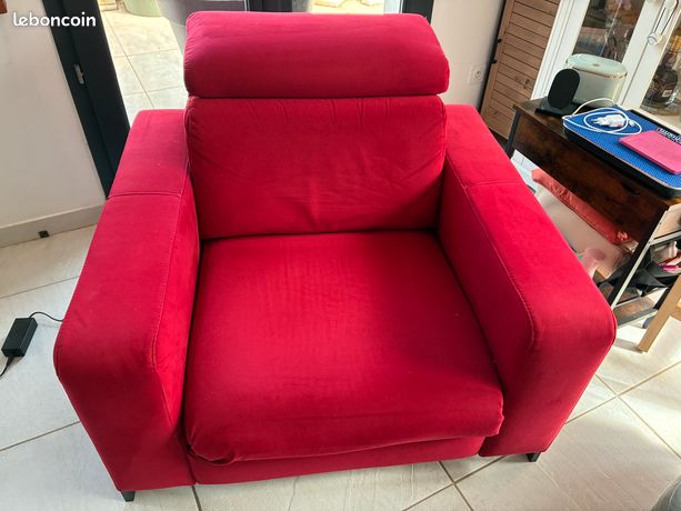 Fauteuil en velours rouge dossier rond MALMOE | Fauteuils | Pier Import