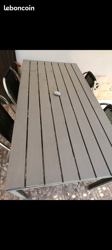 Table extérieure en résine (image 2)