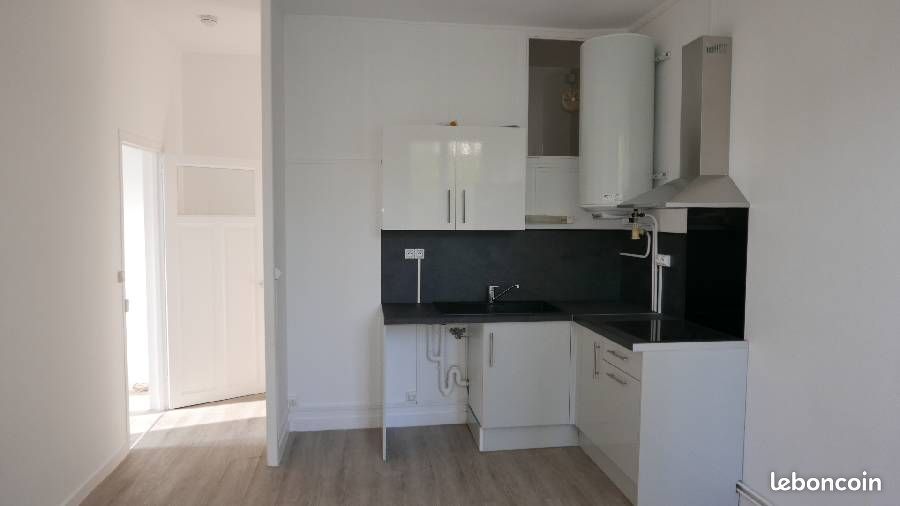 Appartement 2 pièces 43 m² · à Saint-Léger-du-Bourg-Denis · 43 m² · 656 €