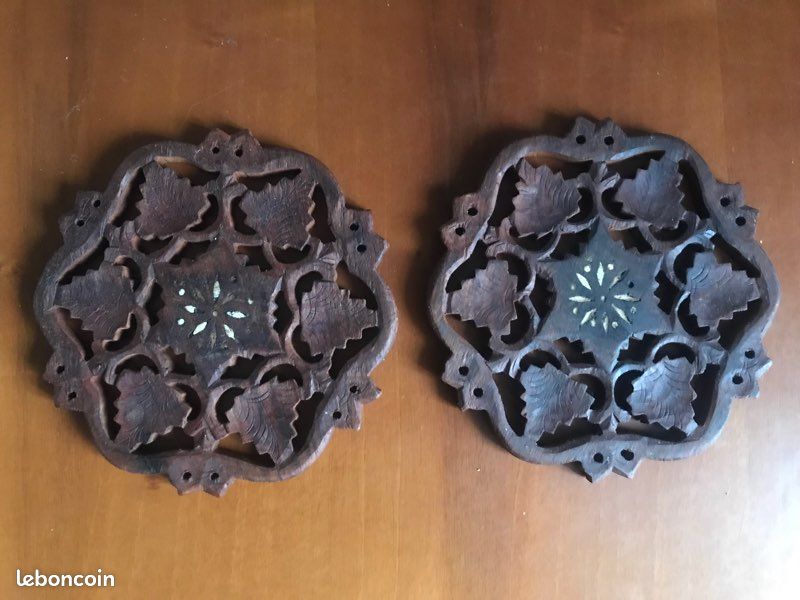 2 dessous de plats en bois sculpté (image 1)