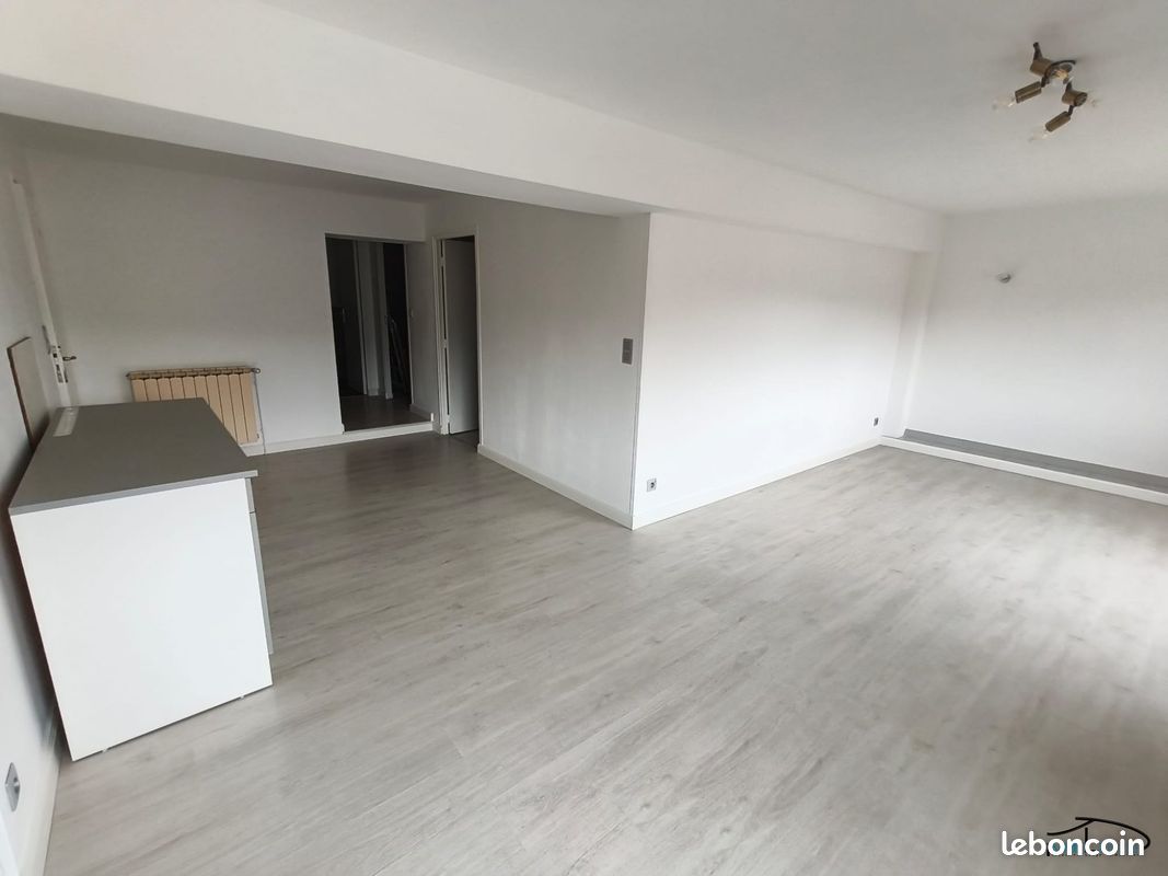 Appartement 3 pièces 71 m² · à Decazeville · 71 m² · 530 €/mois