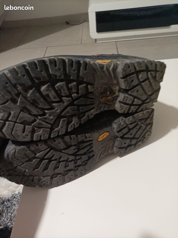 Chaussures de sécurité pointure 43 (image 3)