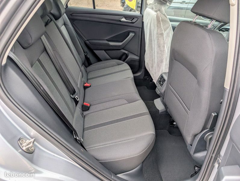 Volkswagen T-ROC 1.0 TSI 110CH LIFE PLUS (image 21)