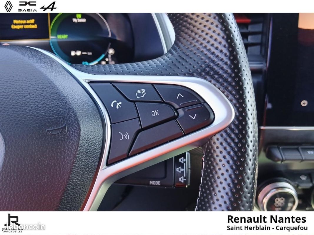Renault Captur E-Tech hybride rechargeable 160ch RS Line (image 14)