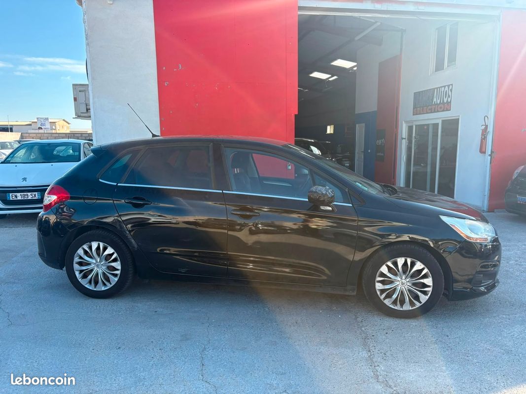 Citroën C4 1.6L HDI 112 CHEVAUX BOÎTE AUTOMATIQUE | ENTIÈREMENT RÉVISÉE ET GARANTIE (image 8)
