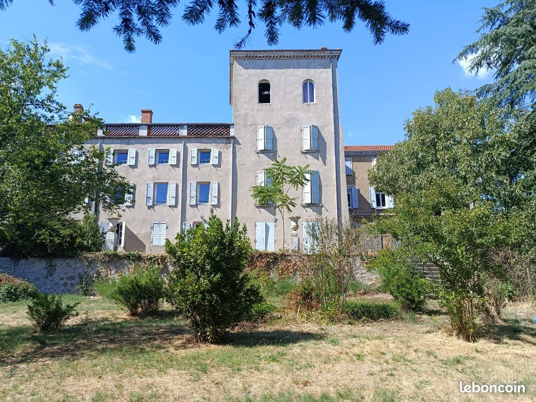 Maison 6 pièces 229 m² · à Annonay · 229 m² · 289 000 €