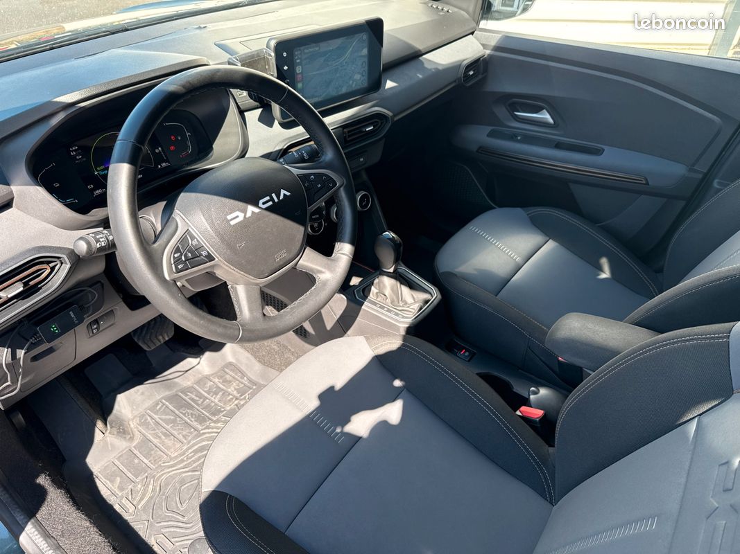 DACIA JOGGER 1.6 140 CH HYBRID EXTREME BVa (image 27)