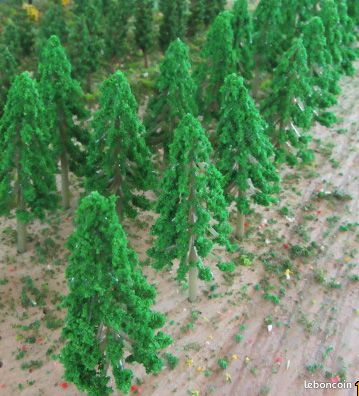 S0810 Lot de 20 sapins verts foncés de 100 mm pour maquette de paysage ferroviaire, paysage, échelle HO OO