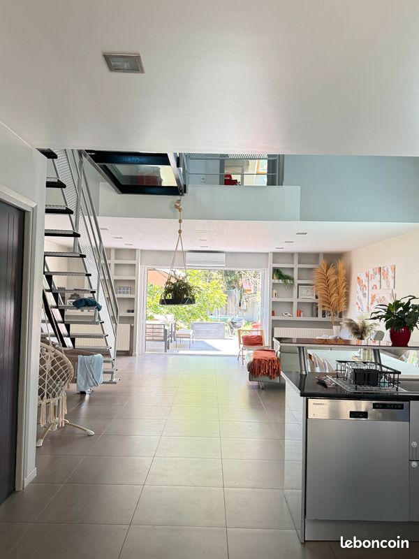 Maison 7 pièces 300 m² · à Argenteuil · 300 m² · 525 000 €