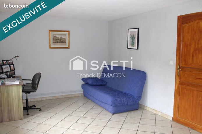 https://img.leboncoin.fr/api/v1/lbcpb1/images/78/a0/50/78a0509cbf558257aca1b8386f10fea017924f19.jpg?rule=ad-image