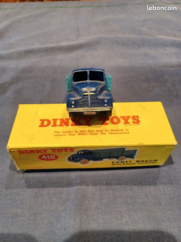 Dinky toys GB - Camionnette Bedford Kodak - neuf en boite usagée