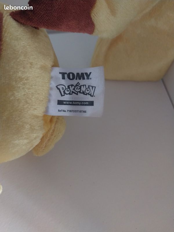 FIGURINES POKEMON 025 Pikachu 20ème Anniversaire Édition Limitée TOMY Nintendo EUR 17,18 - FR