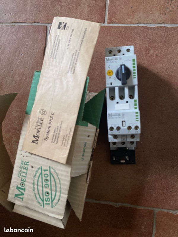 Relais protection moteur tri Moeller neuf (image 1)