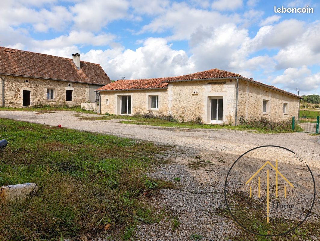 Maison 6 pièces 165 m² · à Chalais · 165 m² · 203 300 €
