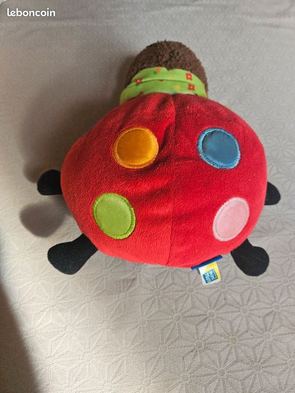 Peluche musicale coccinelle (image 2)