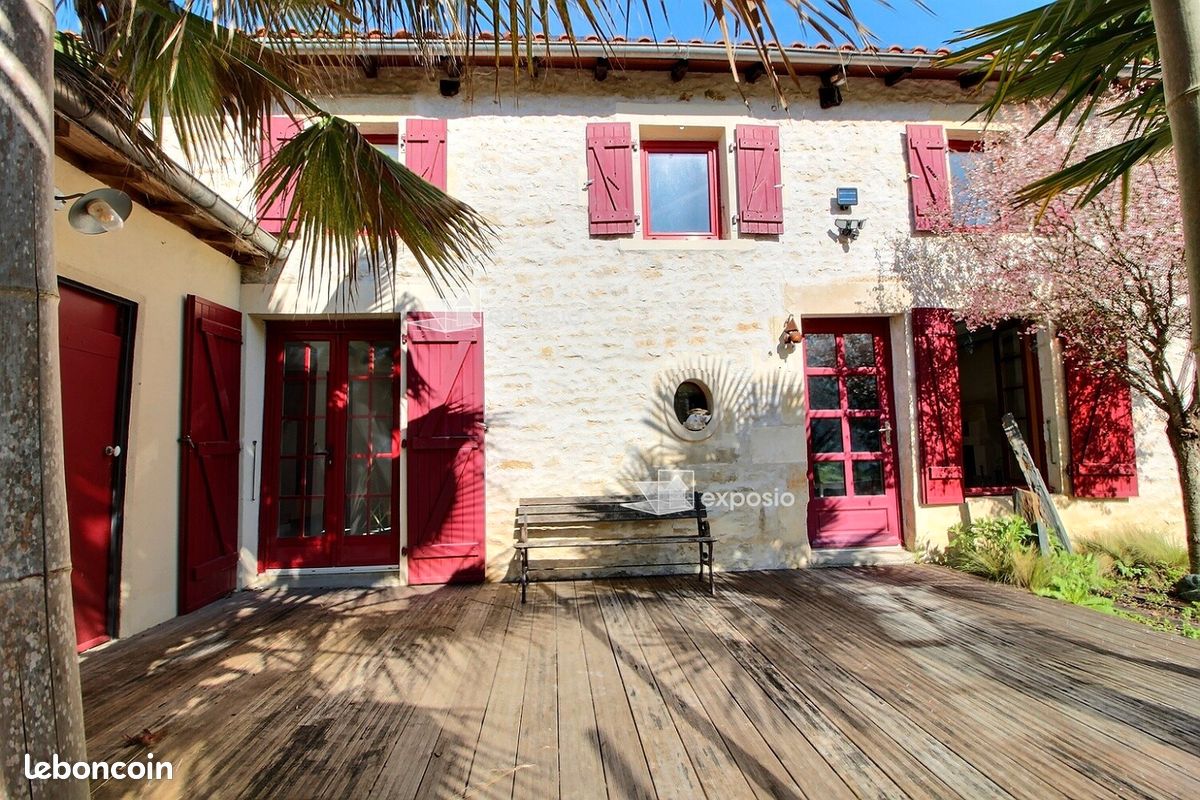 Maison 5 pièces 137 m² · à Nanteuil · 137 m² · 212 000 €