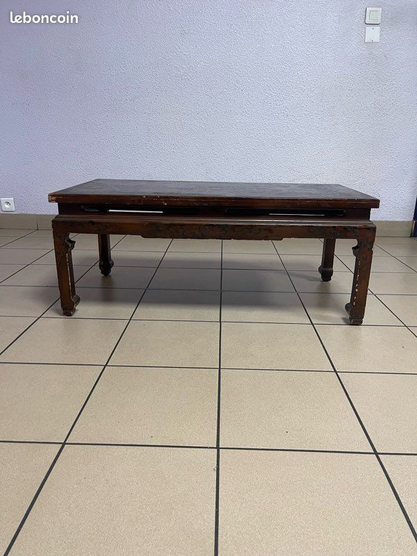 Table basse d’Asie ancienne (image 1)