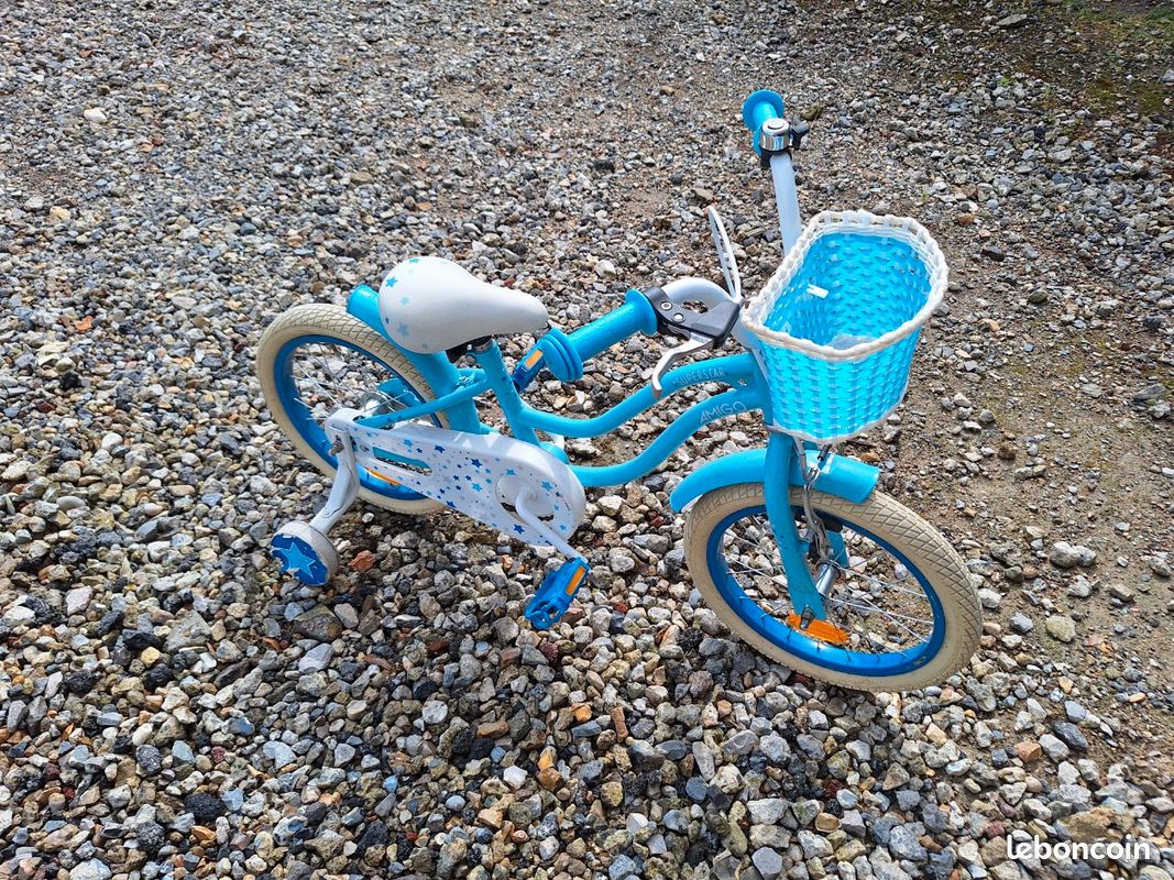 Vélo marque amigo avec roulette et panier
Panier et roulettes (image 10)
