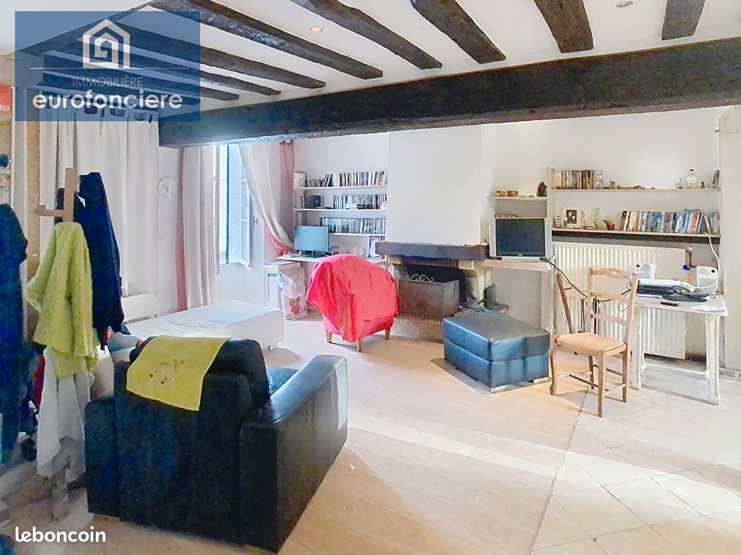 Maison 3 pièces 120 m² · à Rigny-le-Ferron · 120 m² · 60 000 €