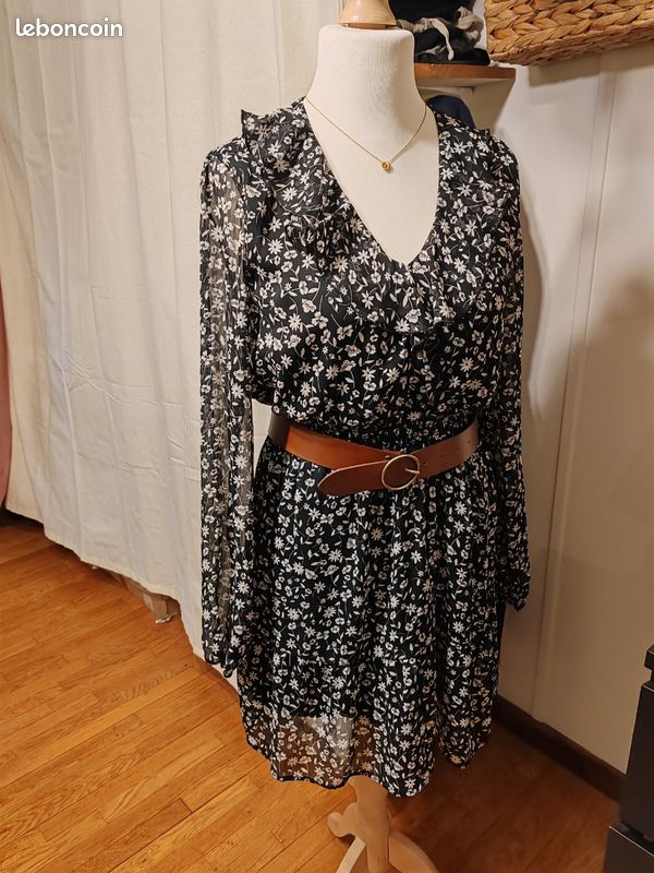 Robe fleurie (image 1)