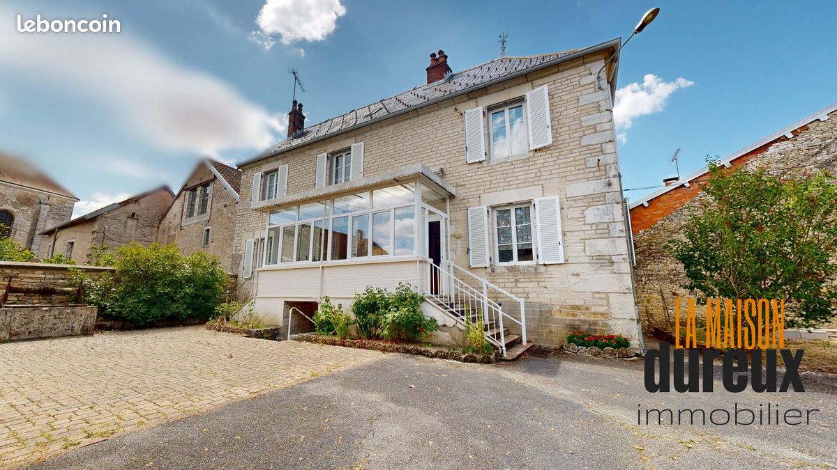 Maison 6 pièces 179 m² · à Avrigney-Virey · 179 m² · 280 000 €